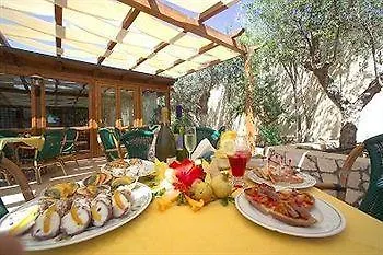 Oasis Hotel Residence Resort Lampedusa 3*,