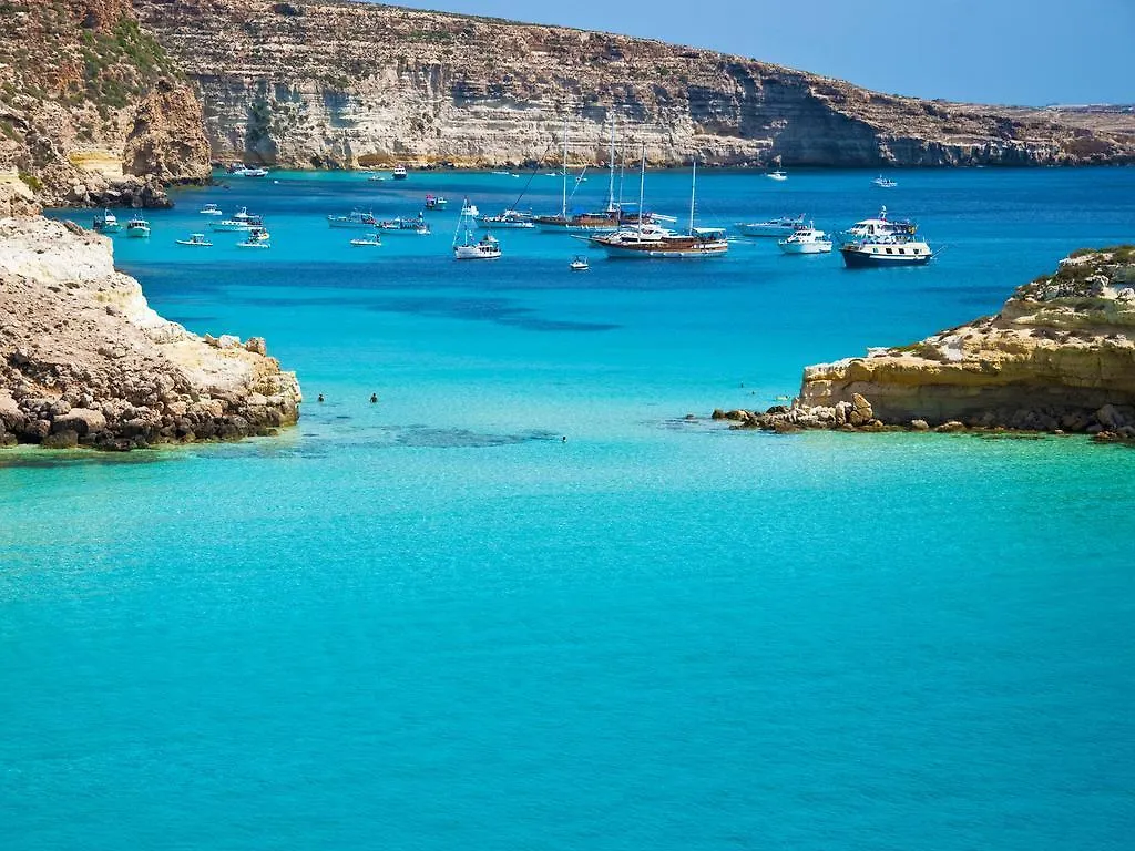 Oasis Hotel Residence Resort Lampedusa 3*,